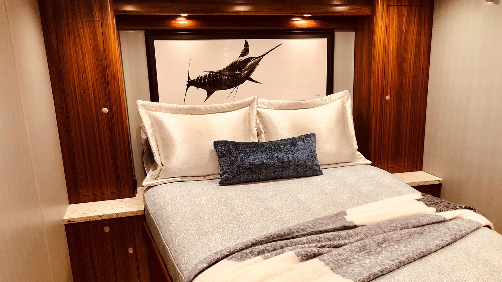 Marlin Bed with Lighting